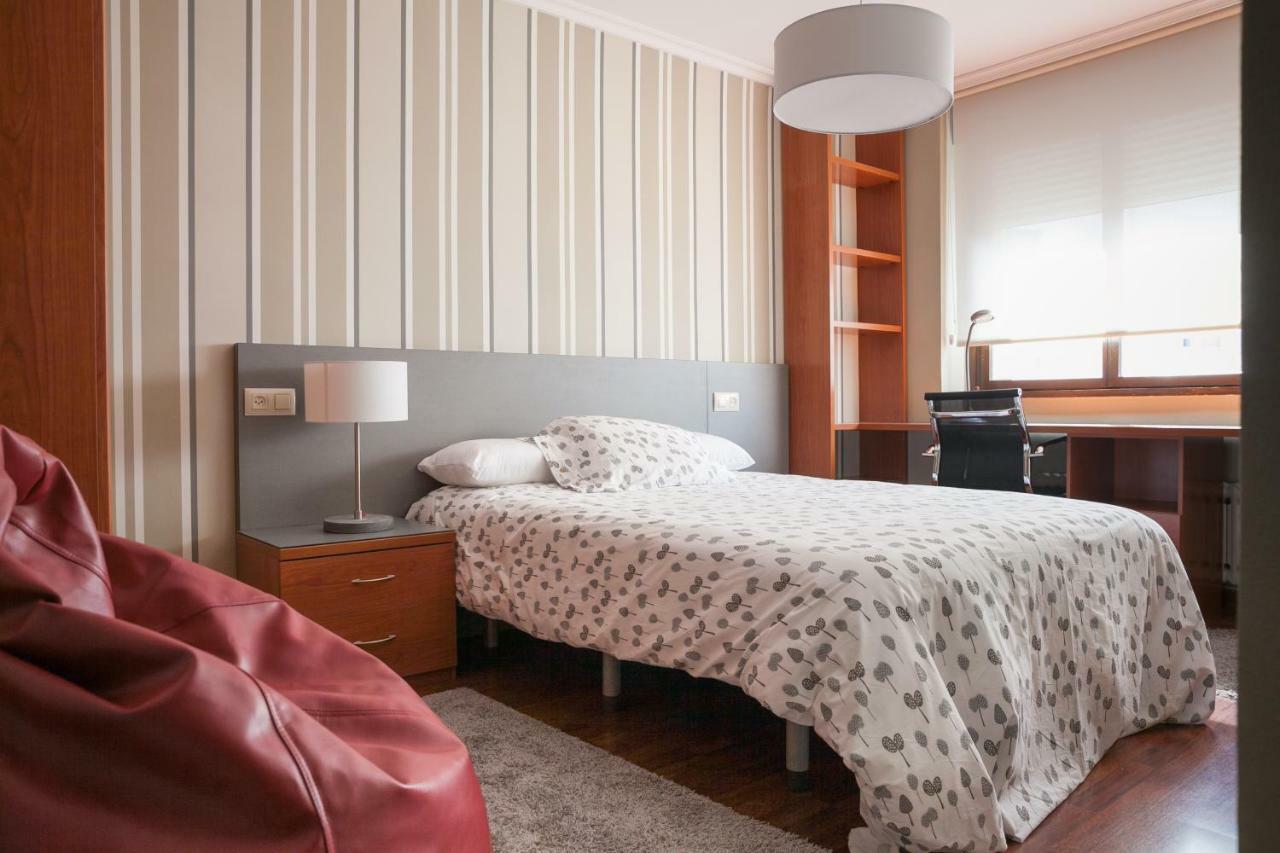 Zafiro Suites Сантьяго-де-Компостела Екстер'єр фото